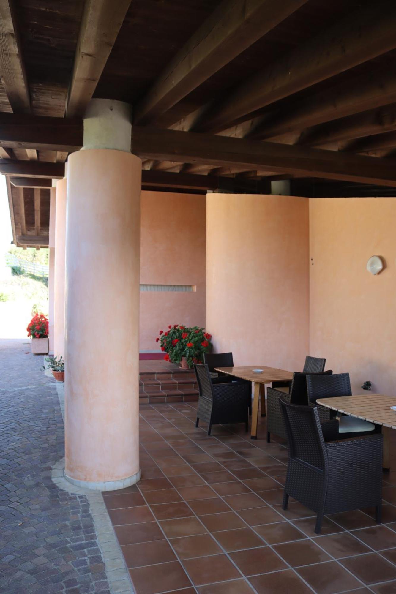 Albergo Alla Pineta モンテベッルーナ エクステリア 写真